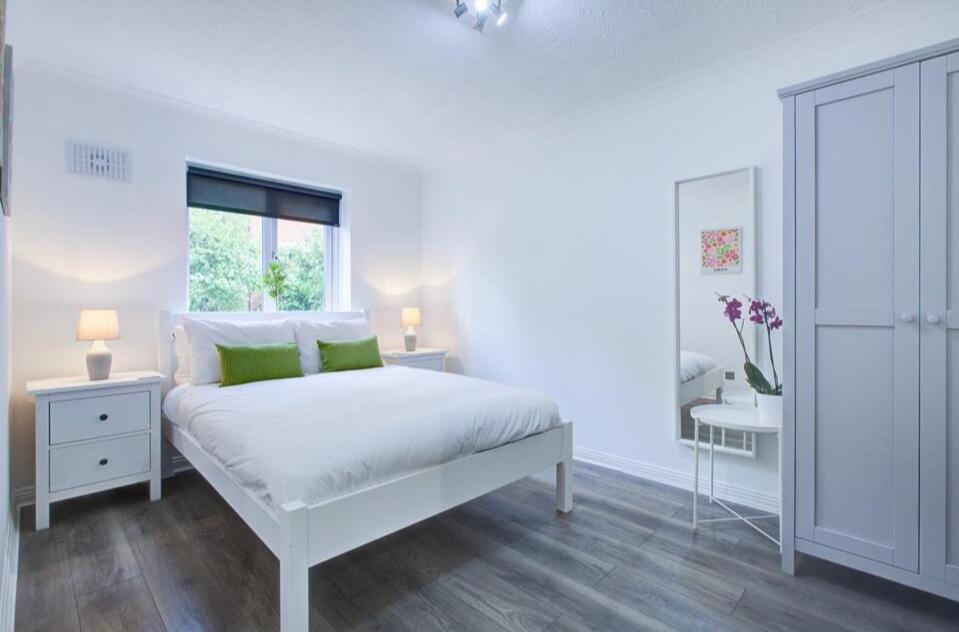 Spacious 2 Bedroom Appartement Londen