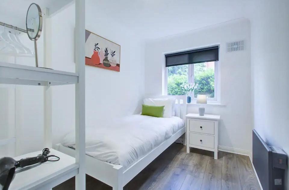 Spacious 2 Bedroom Londen